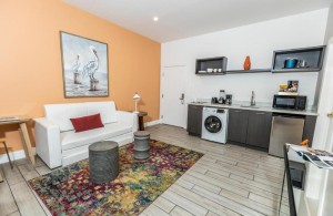  Vacation Hub International | Oceanside Hotel and Suites Lobby