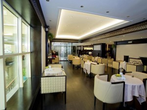  Vacation Hub International | Carlton Tower Hotel Lobby