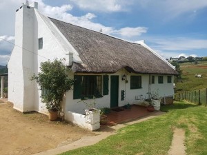  Vacation Hub International | Rosebury Cottage Lobby
