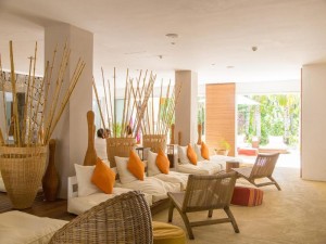  Vacation Hub International | Friday Attitude Lobby