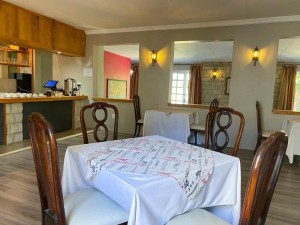  Vacation Hub International | The Historic Hogsback Inn Lobby