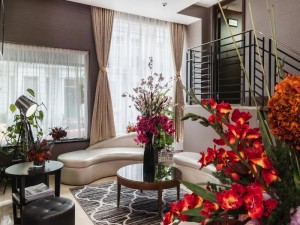  Vacation Hub International | Park Grand London Kensington Lobby