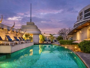 Vacation Hub International | The Davis Bangkok Lobby