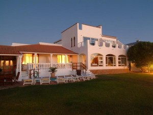  Vacation Hub International | The Beach Villa Lobby