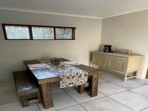  Vacation Hub International | Olive Branch Cottage Lobby