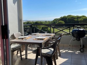  Vacation Hub International | Jamaican Palms 27, Marina Martinique Lobby
