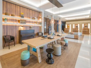  Vacation Hub International | L'Elysée Val d'Europe Lobby