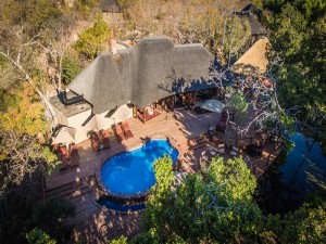  Vacation Hub International | Camp Ndlovu Lobby