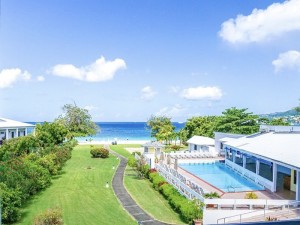  Vacation Hub International | ALLAMANDA BEACH HOTEL Lobby