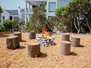  Vacation Hub International | Guppy Huys Lobby