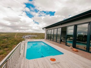  Vacation Hub International | Elements Sunrise Bush Lodge Lobby