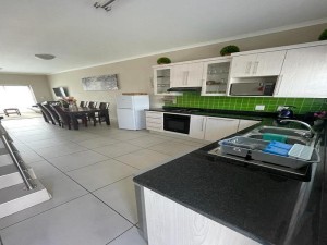  Vacation Hub International | Dolphin Leap 7 Lobby