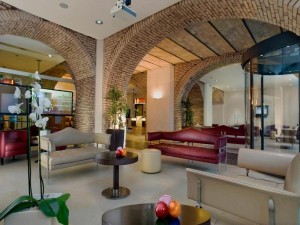  Vacation Hub International | Kolbe Hotel Rome Lobby