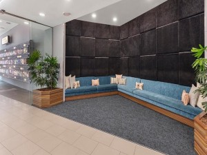  Vacation Hub International | Oaks Brisbane Festival Suites Lobby