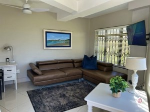  Vacation Hub International | 33 Degrees - South Flat 2 Lobby