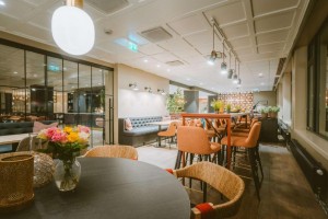  Vacation Hub International | Scandic Grand Tromsø Lobby