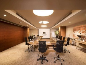  Vacation Hub International | DoubleTree By Hilton Istanbul - Old Town Lobby