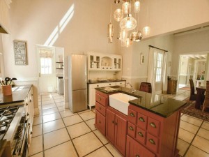  Vacation Hub International | Waterford House Lobby