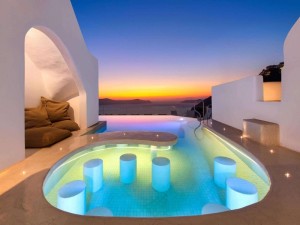  Vacation Hub International | Athina Luxury Suites Lobby