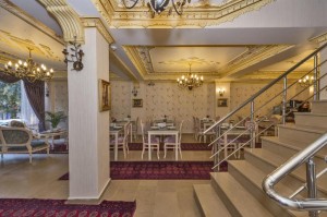  Vacation Hub International | Istanbul Holiday Hotel Lobby