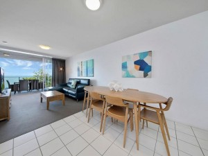  Vacation Hub International | Echelon Apartments Yeppoon Lobby