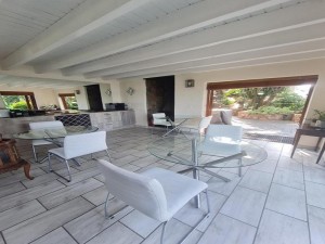  Vacation Hub International | Cozy Kosmos Lobby