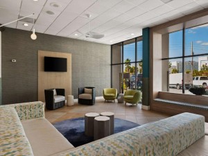 Vacation Hub International | Best Western Orlando Gateway Hotel Lobby