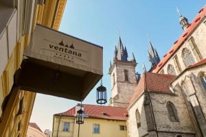  Vacation Hub International | Ventana Hotel Prague Lobby