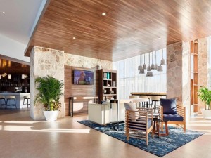  Vacation Hub International | Fairfield Inn & Suites by Marriott Cancun Airport Lobby