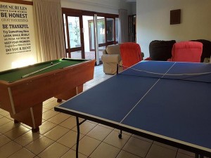  Vacation Hub International | Mafari Beach House Lobby