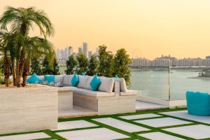  Vacation Hub International | C Central Hotel and Resort The Palm Lobby