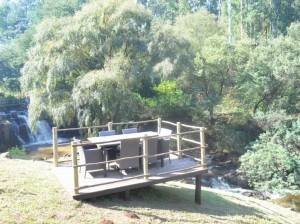  Vacation Hub International | The Falls Cottages Lobby