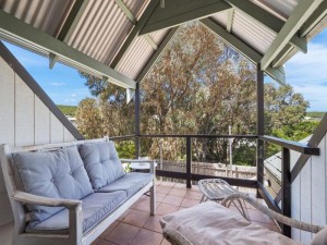  Vacation Hub International | Villa 11 Margaret River Beach House Lobby
