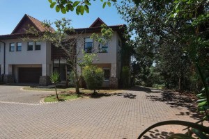  Vacation Hub International | 9 On Crystal Cove 5 Bedroom Townhouse in Zimbali Lobby