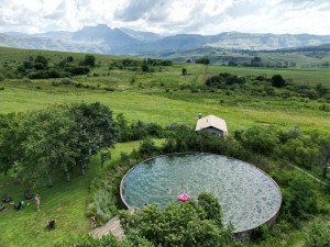  Vacation Hub International | AfriCamps Champagne Valley Lobby