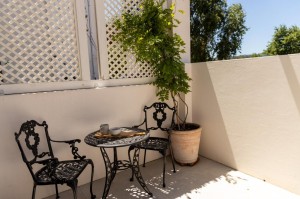  Vacation Hub International | Mitre's Edge Simonsberg Studio Lobby