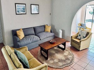  Vacation Hub International | Frankie Cottage Lobby