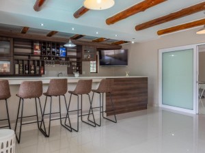 Vacation Hub International | Global Village Guest House Nelspruit Lobby