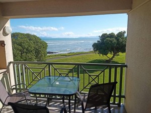  Vacation Hub International | Sunset Paradise Lobby