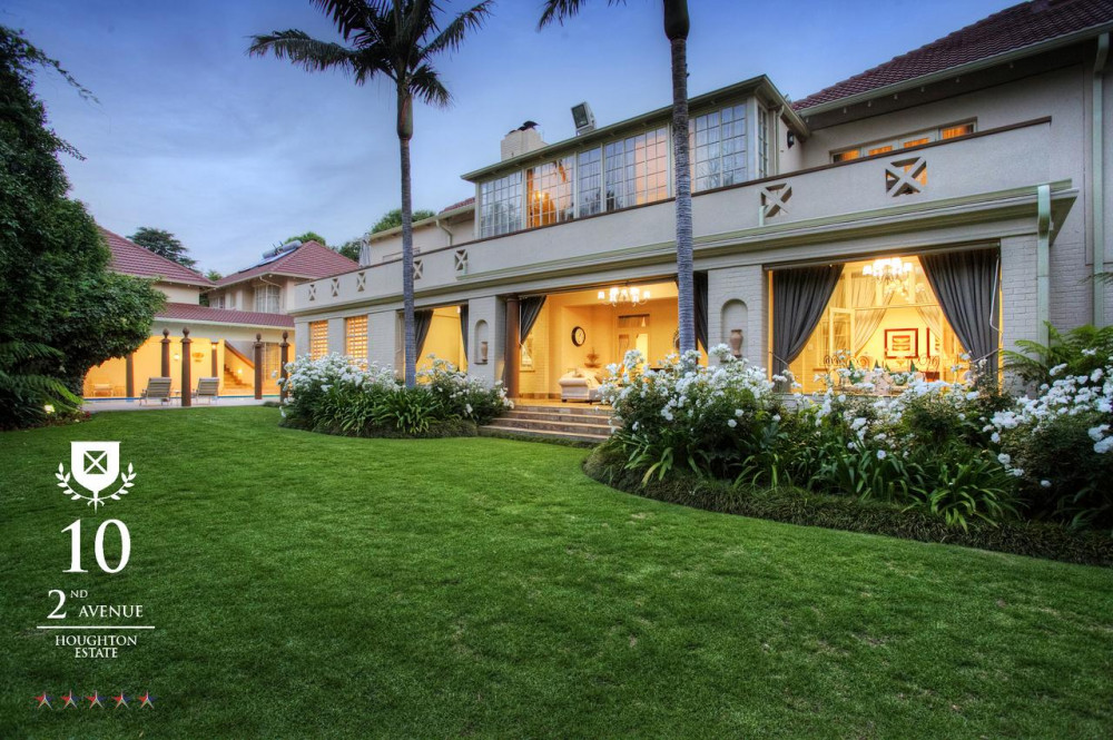 Vacation Hub International - VHI - 10 2nd Ave