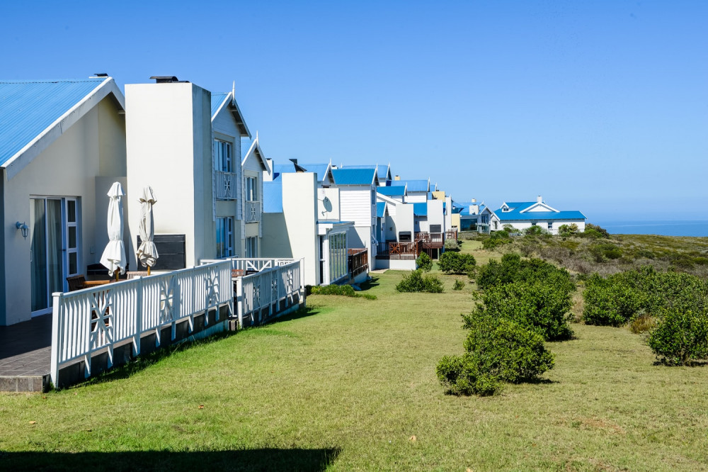 Vacation Hub International - VHI - Pinnacle Point Beach & Golf Resort