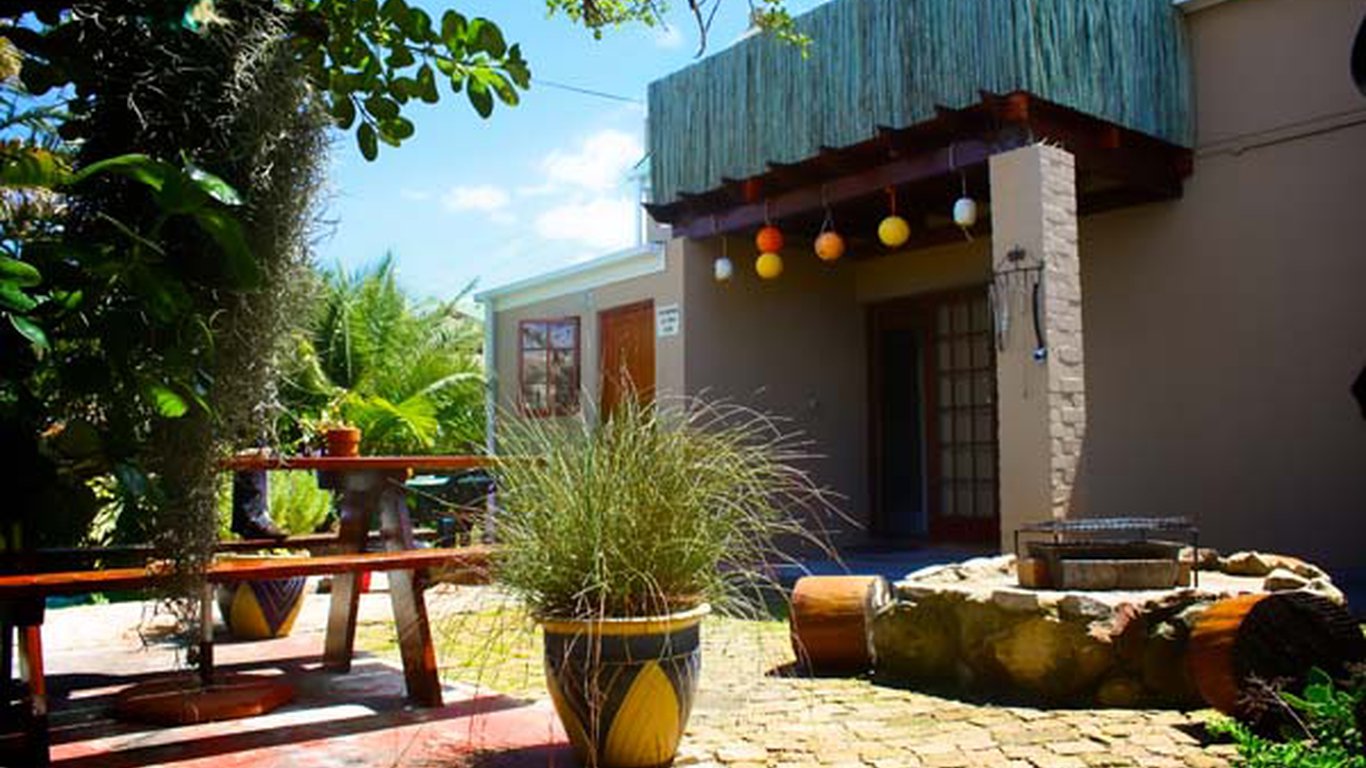 Vacation Hub International - VHI - Whalers Bed and Breakfast