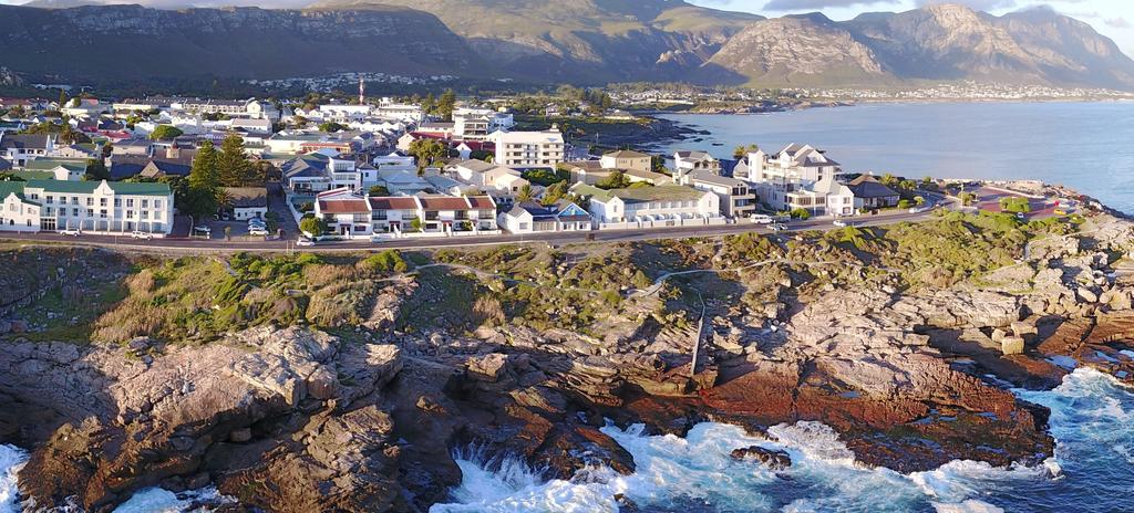 Vacation Hub International - VHI - Hermanus Esplanade