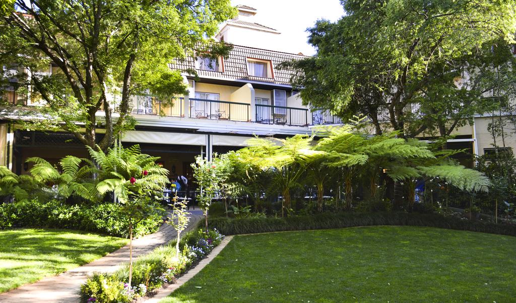 Vacation Hub International - VHI - Protea Hotel by Marriott Johannesburg Balalaika Sandton