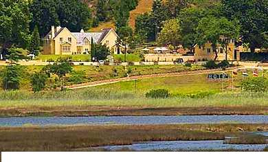 Vacation Hub International - VHI - Madiba's Tide Country Hotel & Restaurant
