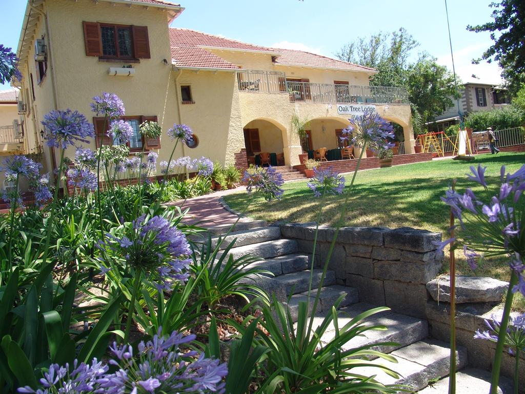 Vacation Hub International - VHI - Oaktree Lodge Guest House