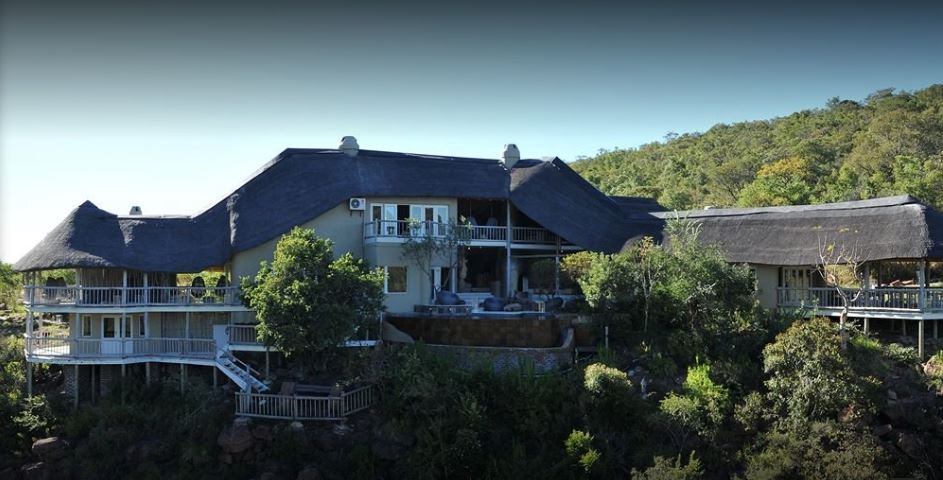 Vacation Hub International - VHI - Clifftop Exclusive Safari Hideaway