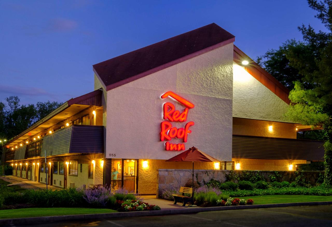 Vacation Hub International - VHI - Red Roof Inn Parsippany