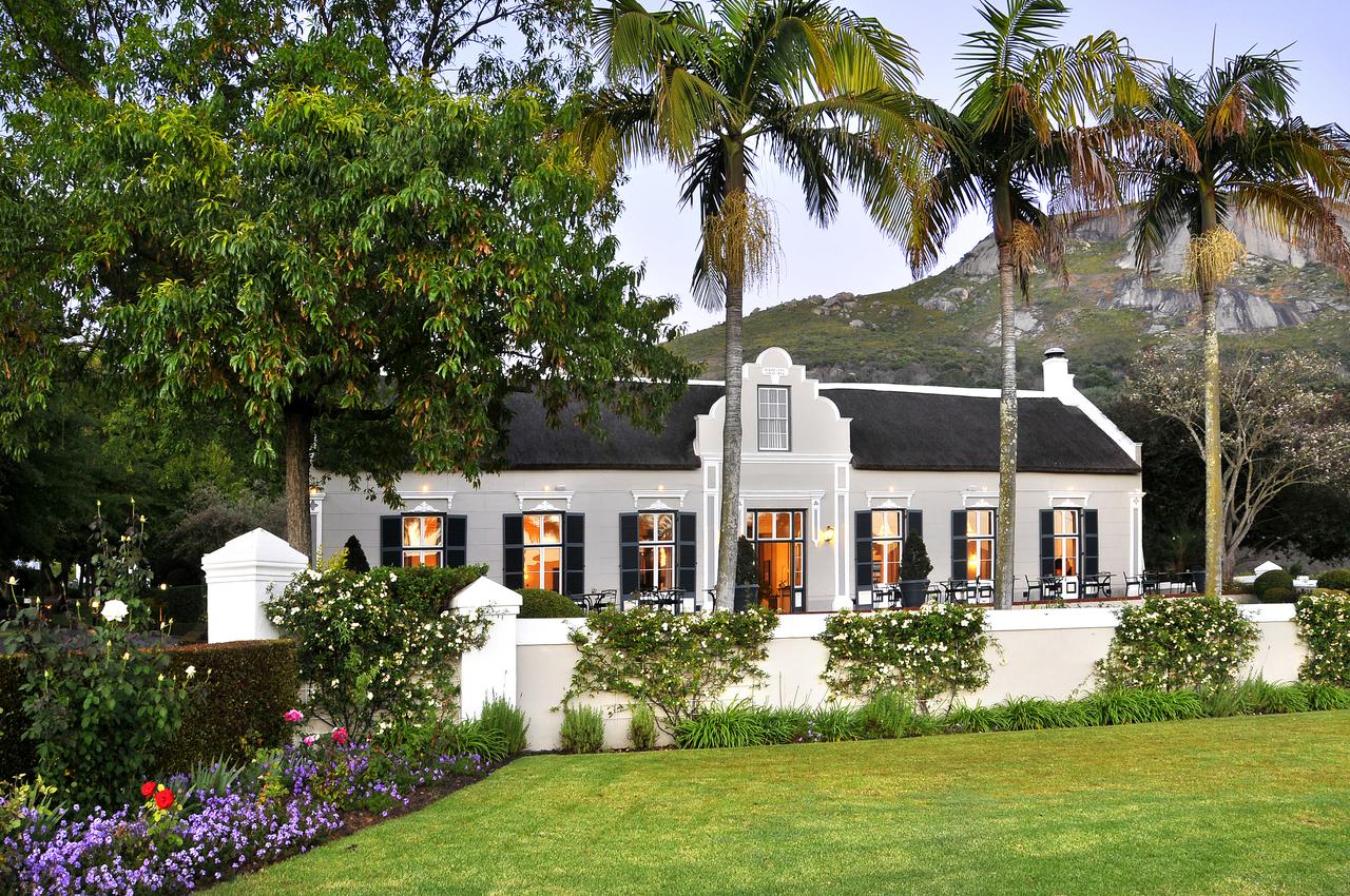 Vacation Hub International - VHI - Grande Roche Hotel & Restaurant