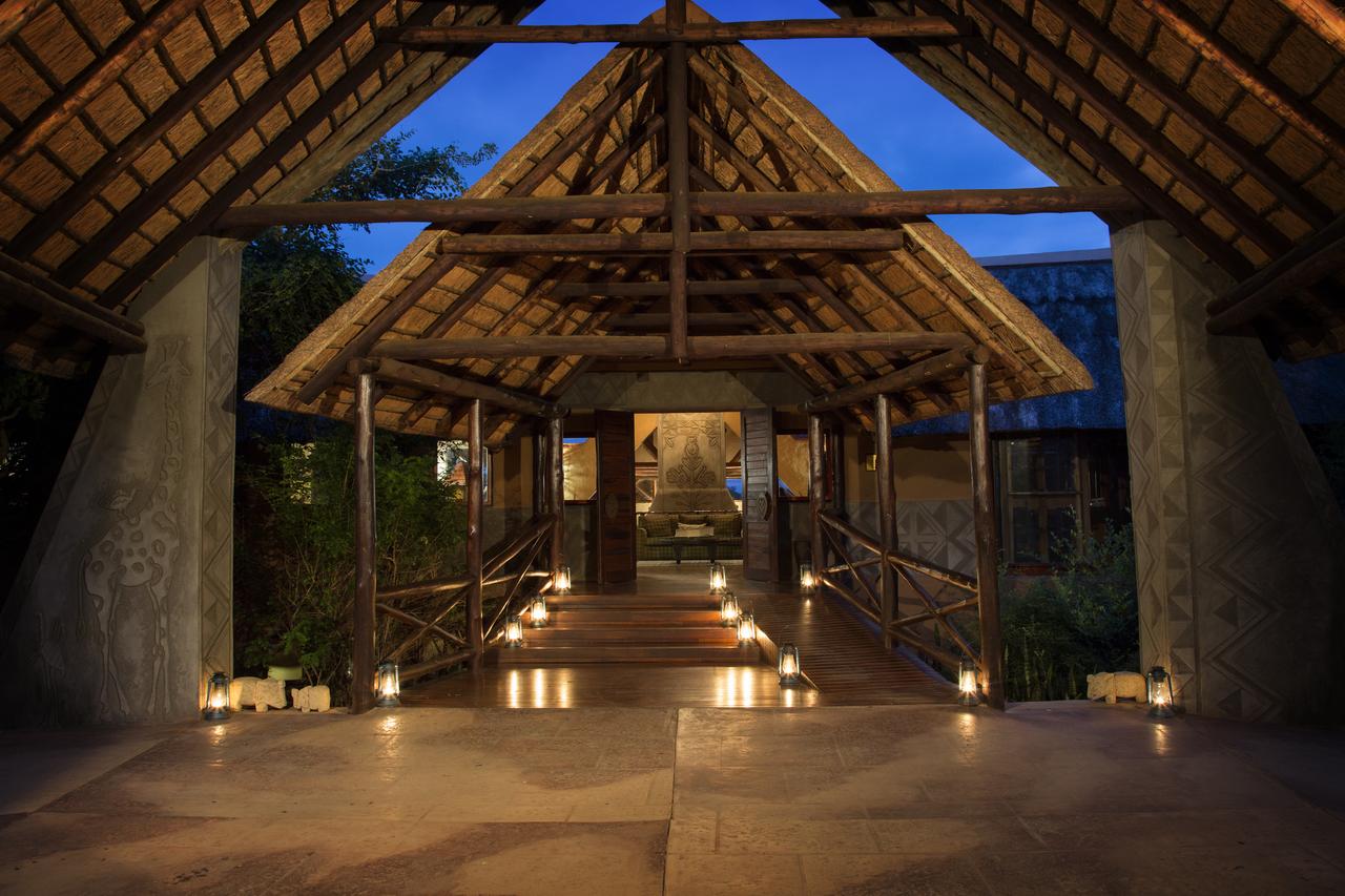 Vacation Hub International - VHI - Lukimbi Safari Lodge